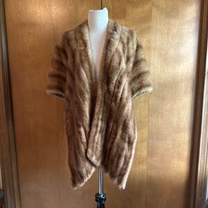 Vintage mink cape/stool